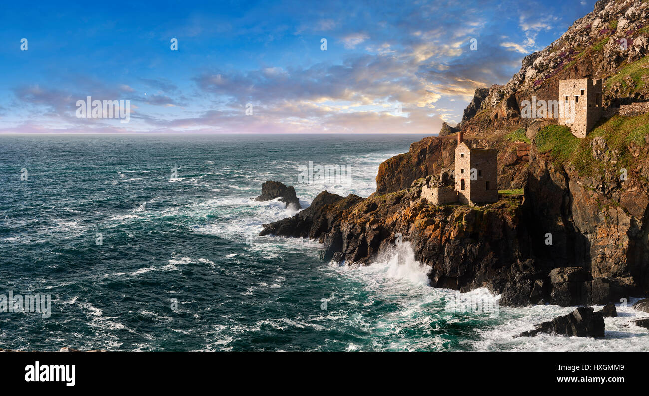 Zerstörten Motor beherbergt von Botallack Tin Mine, in der Nähe von St. Agnes, Cornwall Stockfoto