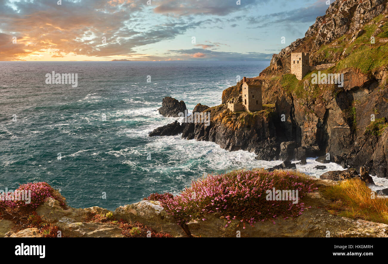 Zerstörten Motor beherbergt von Botallack Tin Mine, in der Nähe von St. Agnes, Cornwall Stockfoto