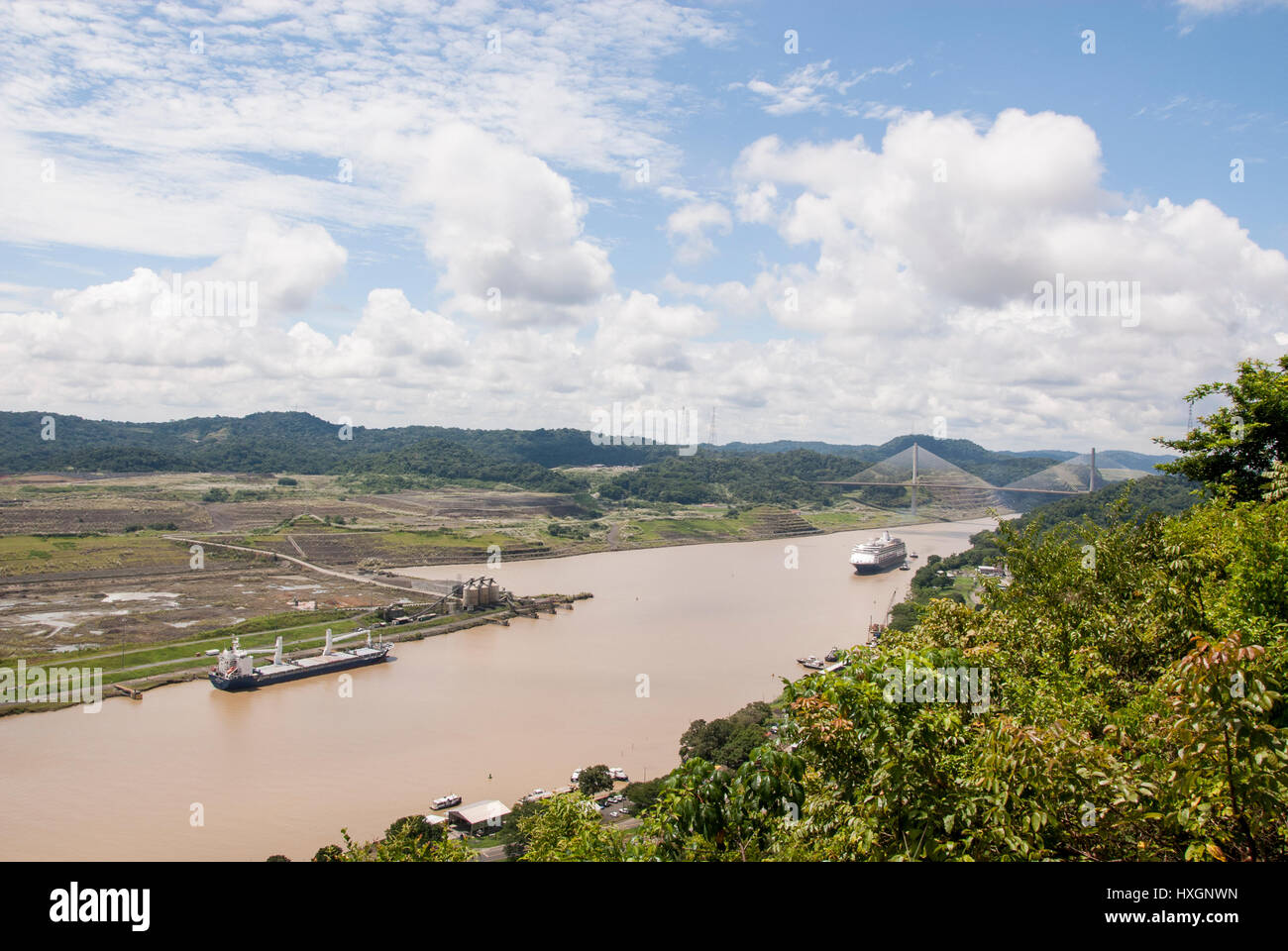 MS Zaandam - Holland America Line Kreuzfahrtschiff in Panama-Kanal - 23.10.2013 Stockfoto