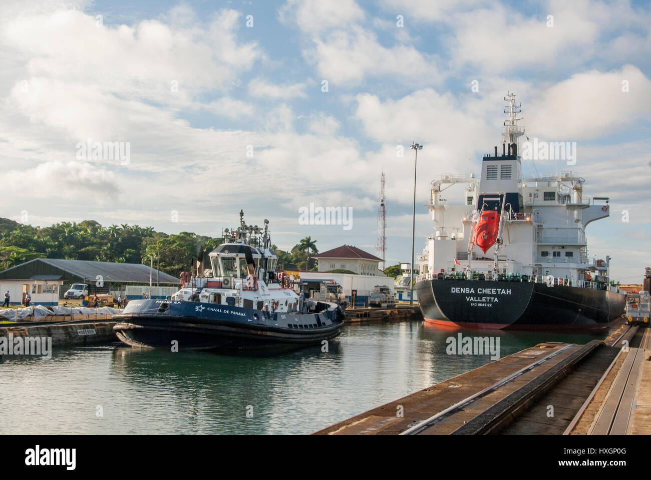 Panamakanal - Gatun Schleusen an einem bewölkten Sommertag Stockfoto