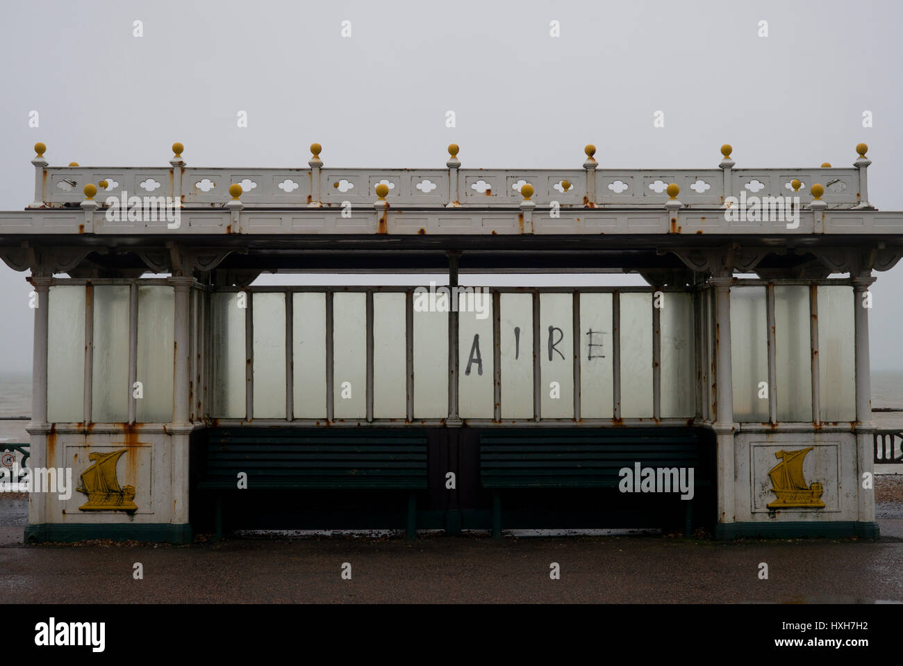 Brighton und Hove traditionelle am Meer-Schutz Stockfoto