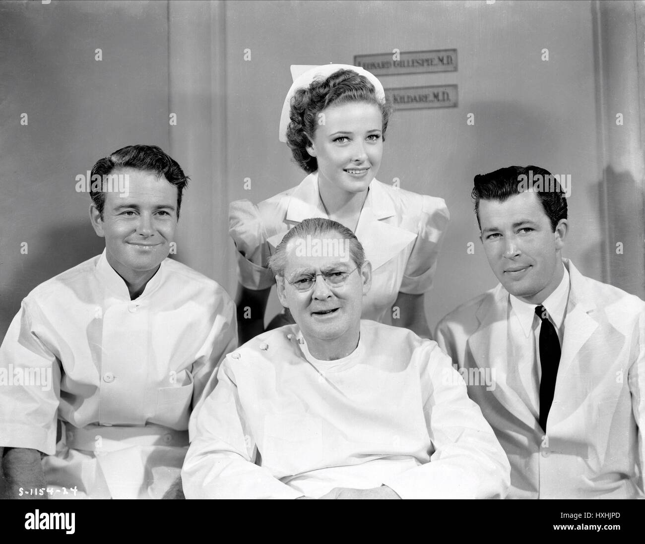 LEW AYRES, LIONEL BARRYMORE, Laraine Day, John Shelton, DR. KILDARE nach Hause geht, 1940 Stockfoto
