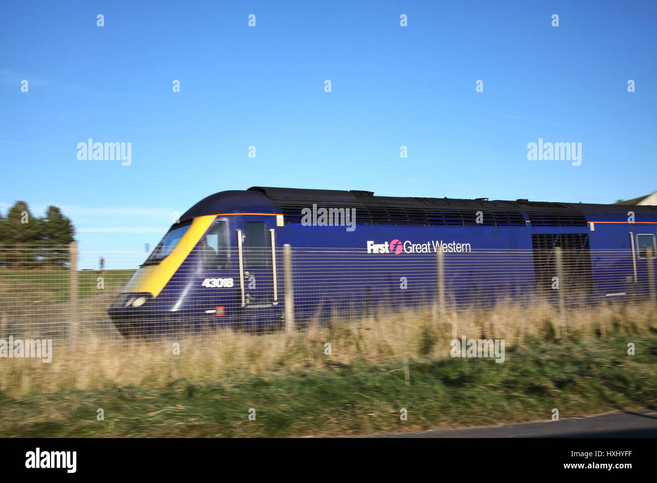 Llanelli, Wales, UK – 4. Dezember 2016: A First Great Western Zug auf dem Weg durch den Süden von Wales Stockfoto