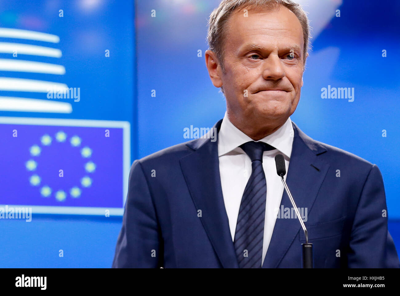 Brüssel, Belgien. 29. März 2017. Europäischen Rates Preisident Donald Tusk reagiert während einer Presseerklärung nachdem er einen Brief vom britischen Premierminister Theresa Mai beim Europäischen Rat in Brüssel, Belgien, 29. März 2017 unterzeichnet. Britischer Botschafter in der Europäischen Union (EU) am Mittwoch gab der Austritt Brief an EU-Ratspräsident Donald Tusk, offiziell den zwei-Jahres-Countdown für Großbritanniens Ausgang des Blocks auslösen. Bildnachweis: Ye Pingfan/Xinhua/Alamy Live-Nachrichten Stockfoto