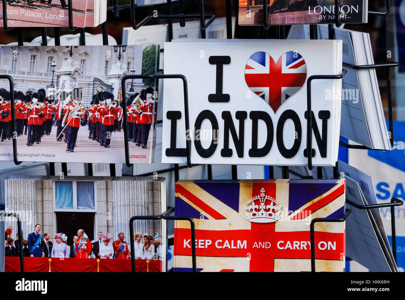 Postkarte-Racks in London, England, Vereinigtes Königreich UK Stockfoto