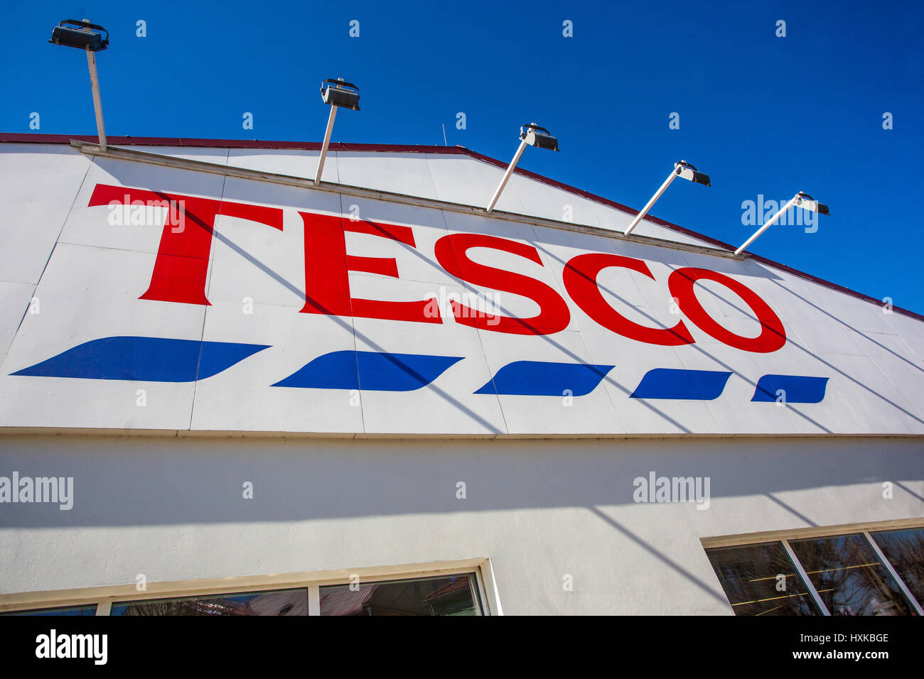 Tesco Supermarkt logo, Tschechische Republik Stockfoto
