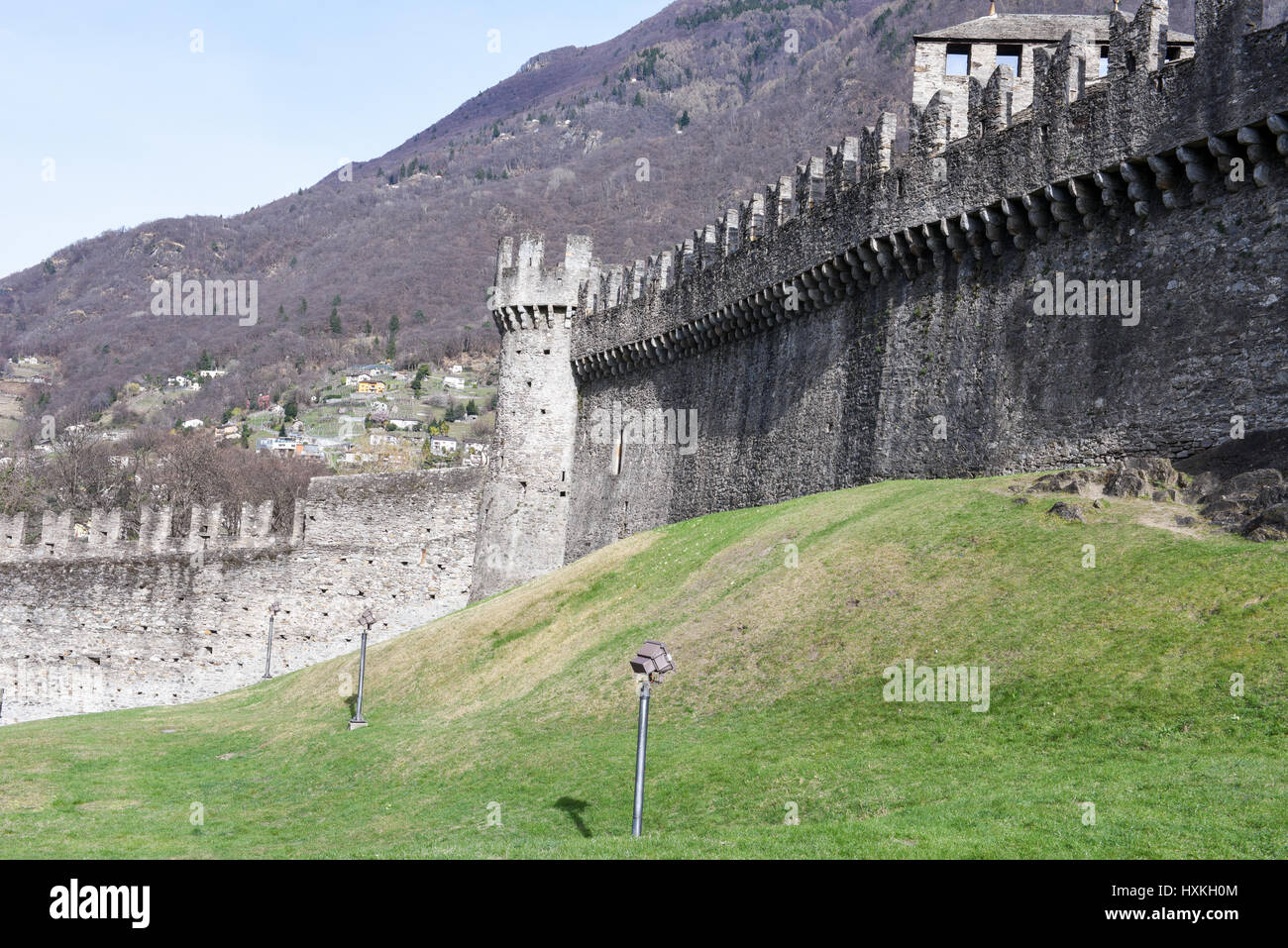 Montebello Burg bei Bellinzona in den Schweizer Alpen, UNESCO-Welterbe Stockfoto