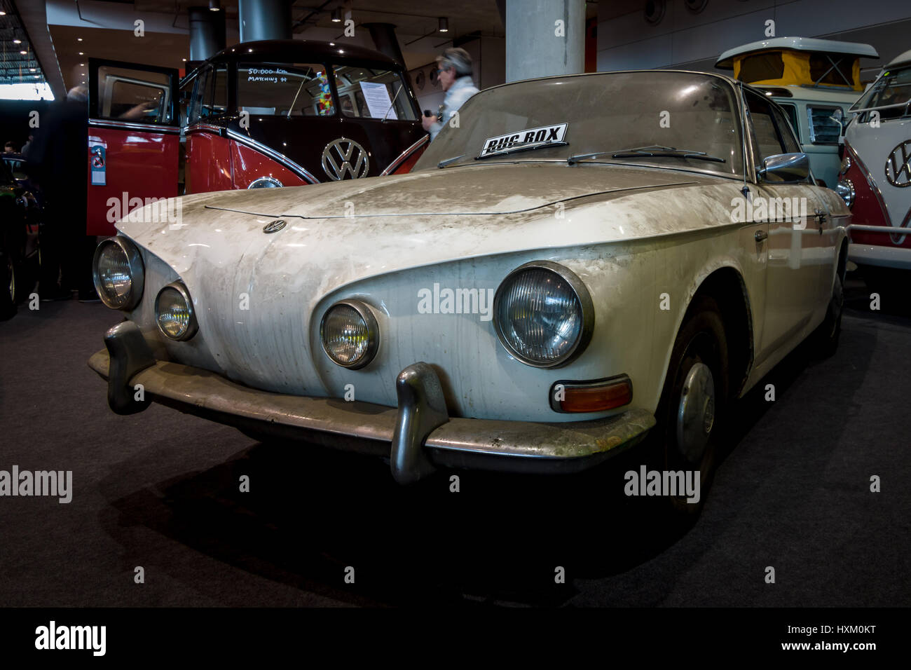 STUTTGART, Deutschland - 2. März 2017: Sportwagen Volkswagen Karmann Ghia, Typ 34. Europas größte Oldtimer-Messe "RETRO CLASSICS" Stockfoto