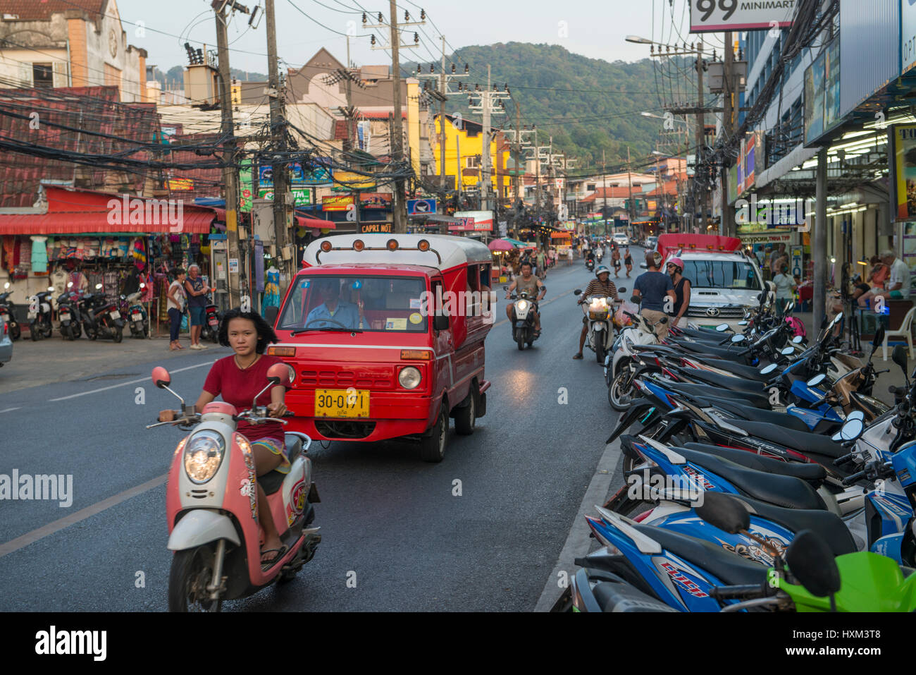 Allgemeine Szene in Karon Stadt in Phuket, Thailand. 8. März 2017 Stockfoto