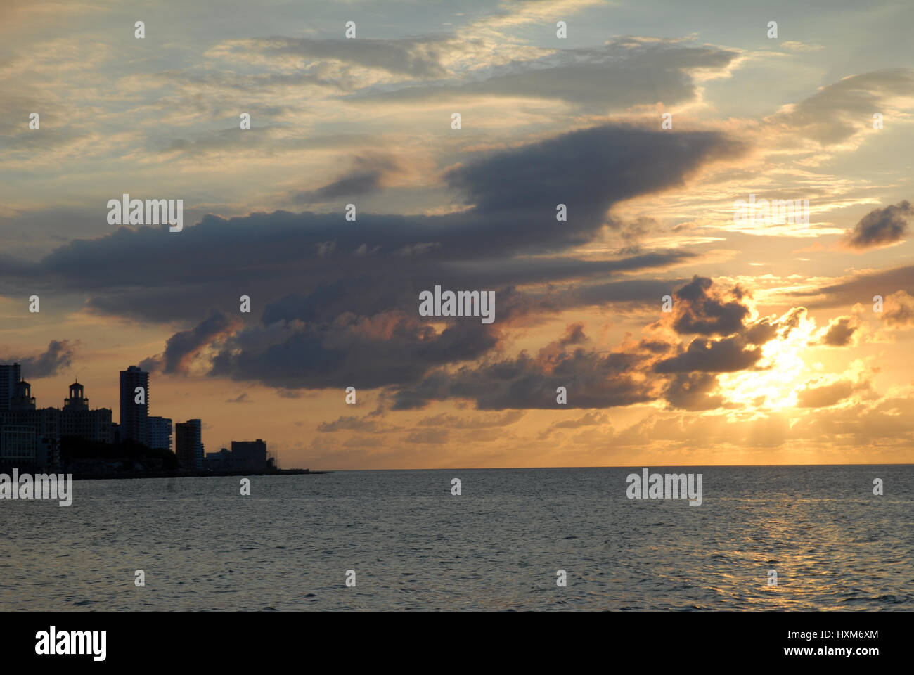 Sonnenuntergang, Malecon in Havanna, Kuba. Stockfoto