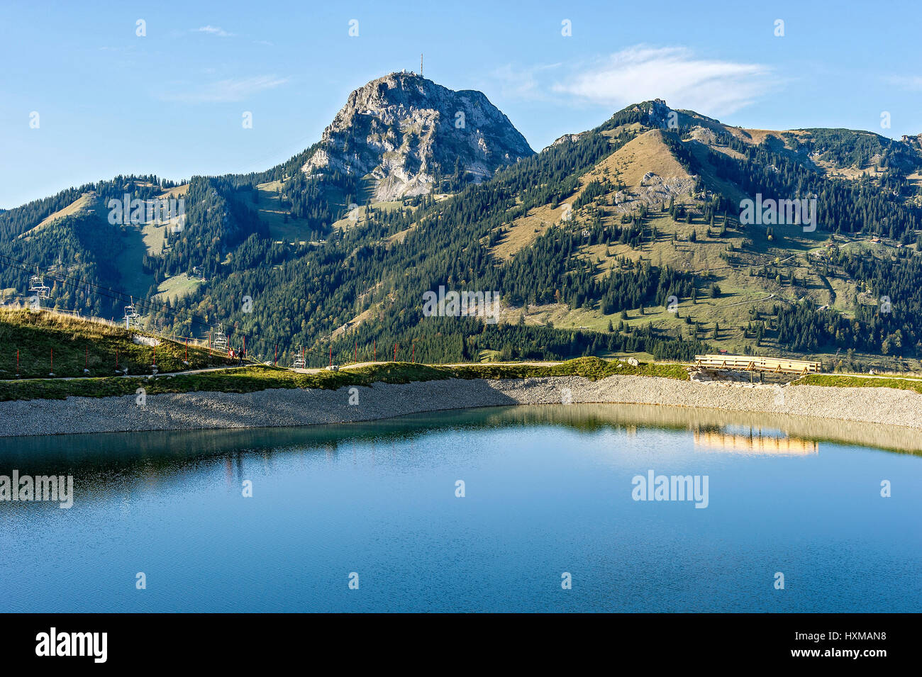 Blick vom Sudelfeld zum Wendelstein mit Reservoir See Mangfall Berge, Voralpenland, Upper Bavaria, Bavaria, Germany Stockfoto