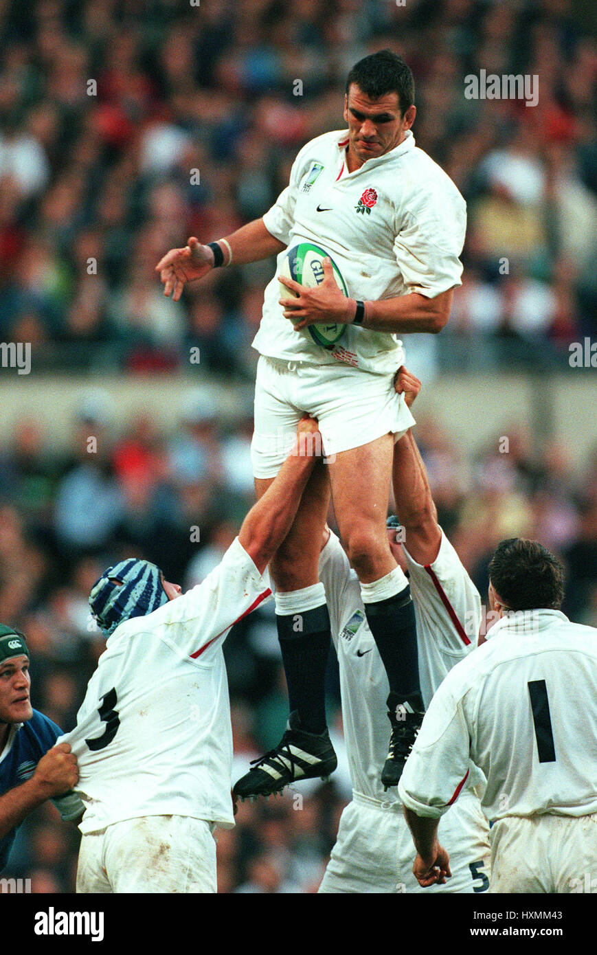 MARTIN JOHNSON IN Line-out-ENGLAND V Italien RU 1. Oktober 1999 Stockfoto