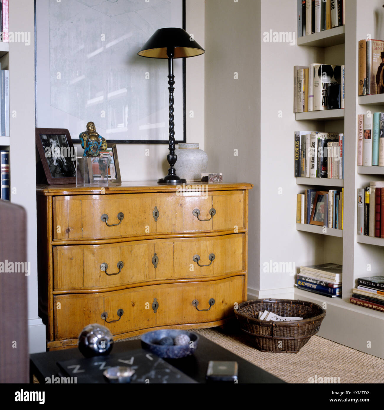 Schubladen in einem modernen Wohnzimmer. Stockfoto