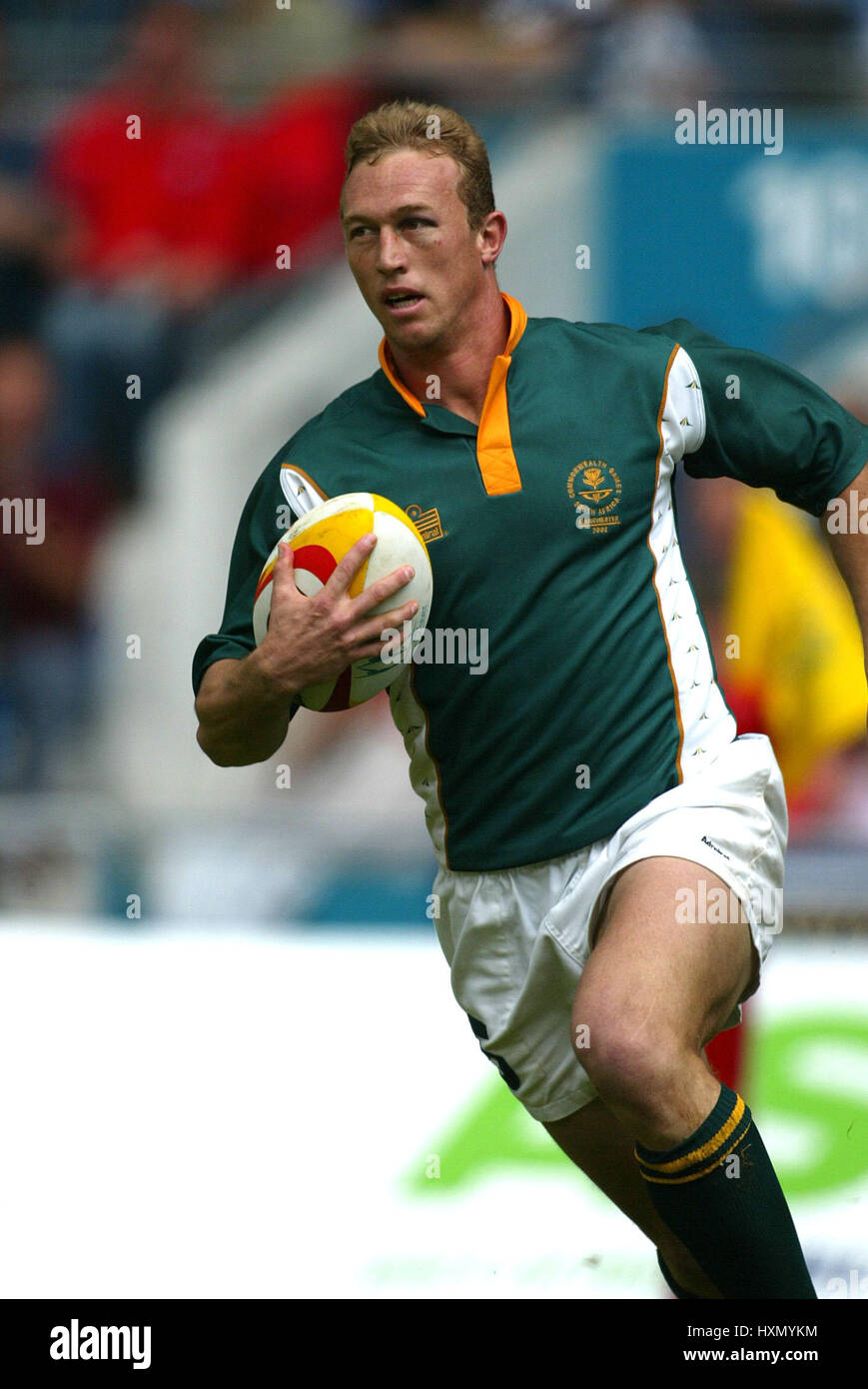 ANTON PITOUT Südafrika RU MANCHESTER ENGLAND 7. August 2002 Stockfoto