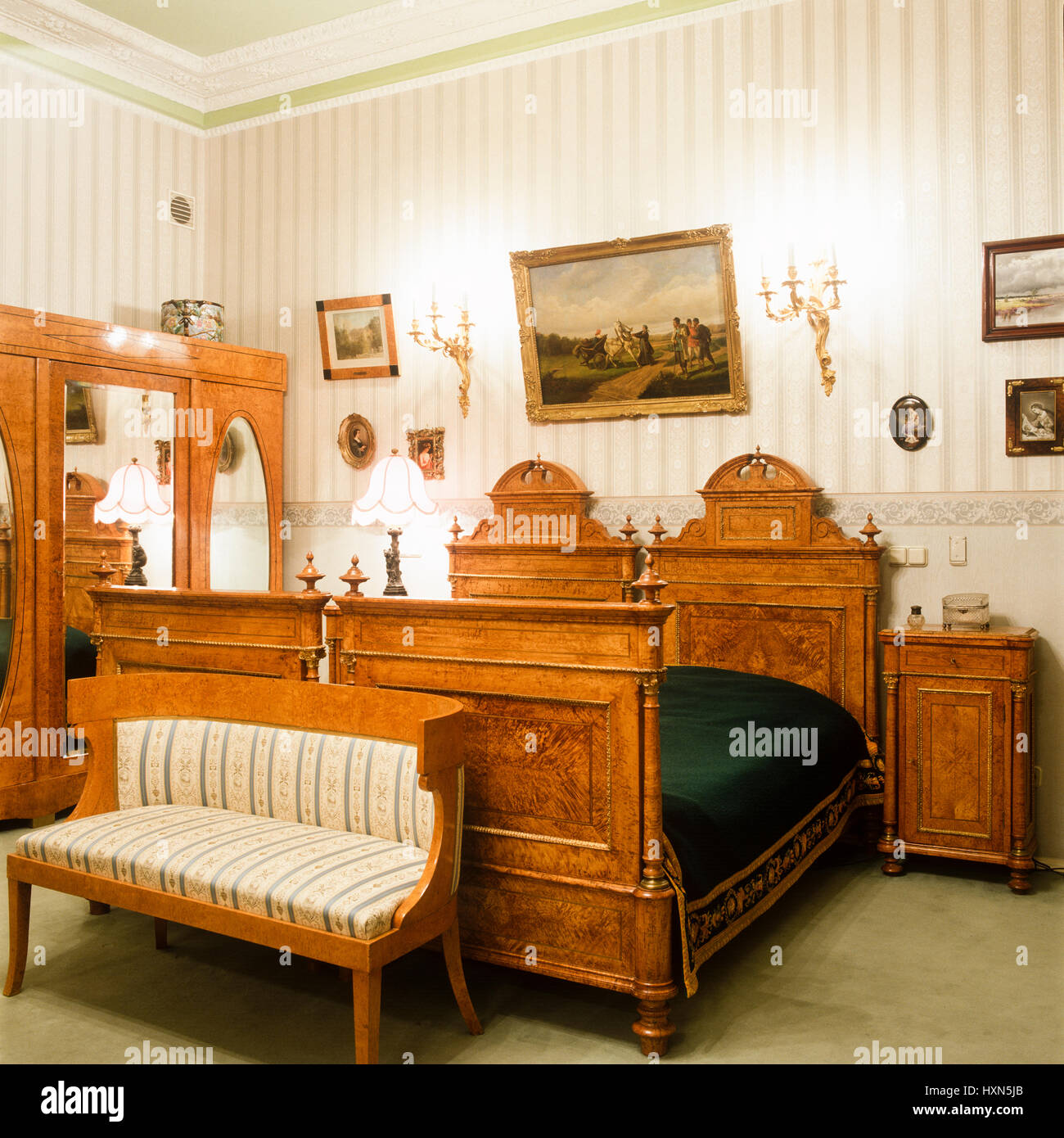 Klassisches Schlafzimmer. Stockfoto