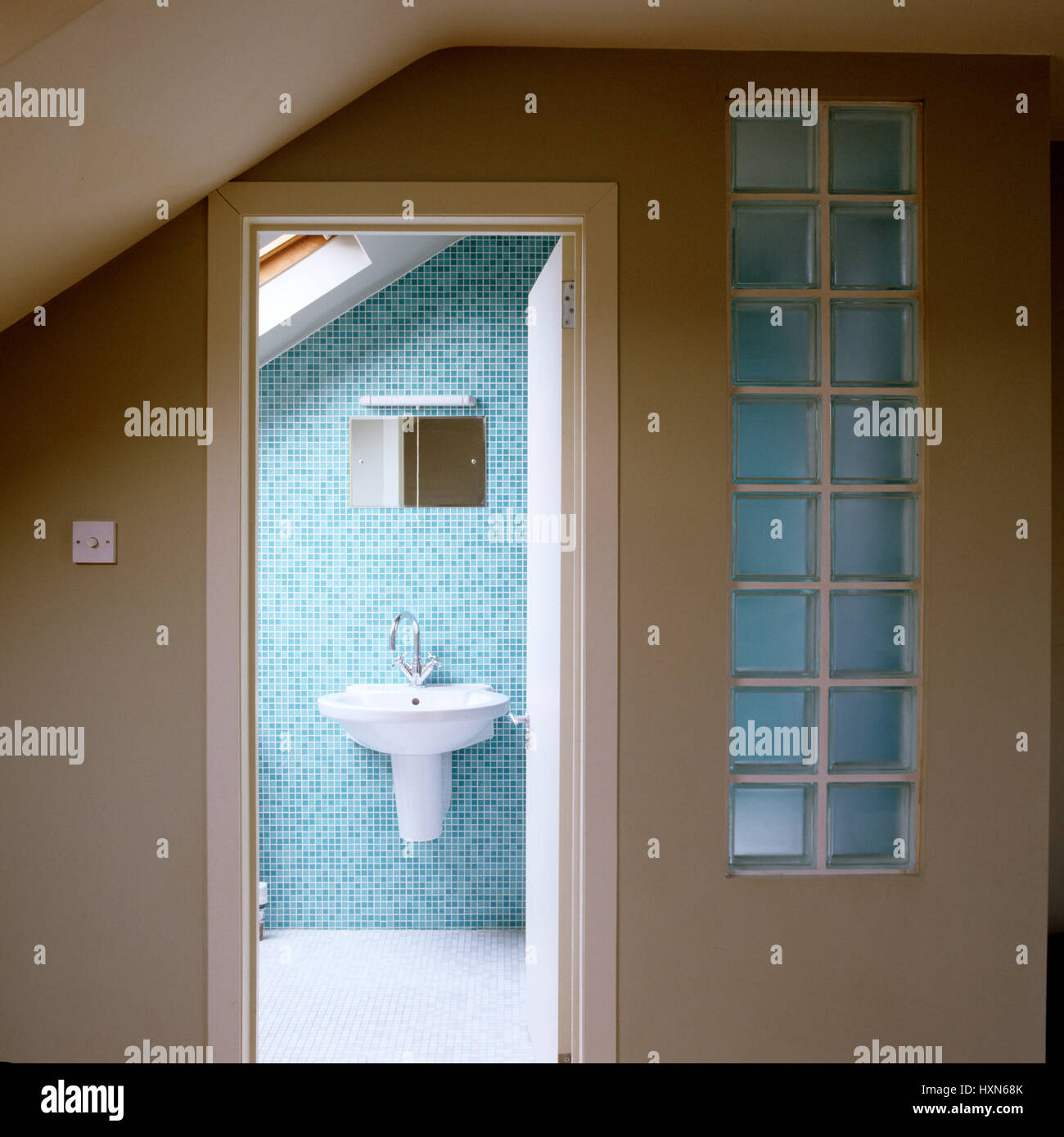Mosaik gefliesten Badezimmer. Stockfoto