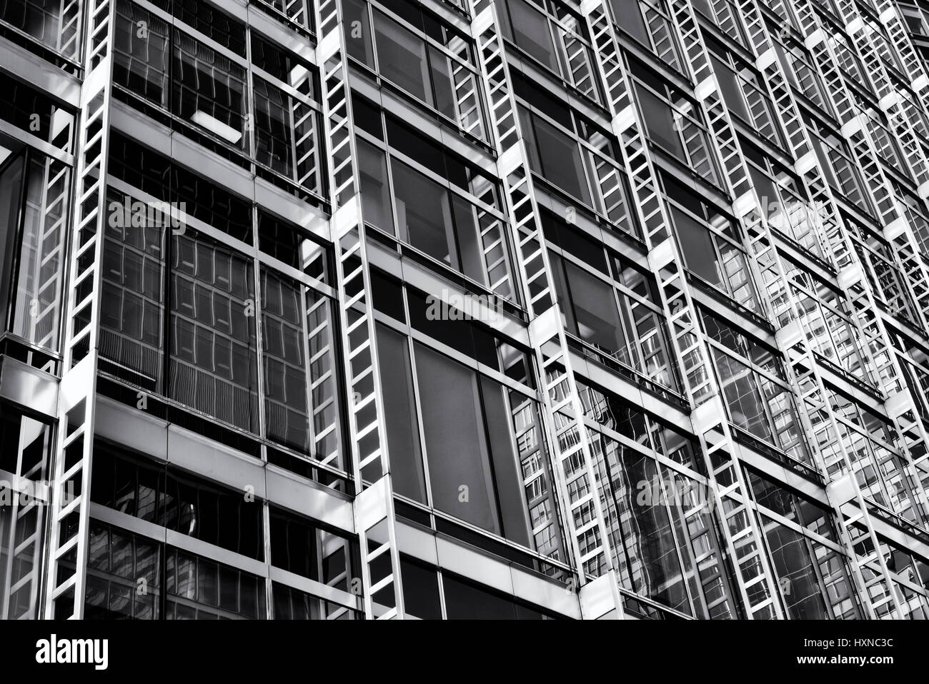 Canary Wharf Bürogebäude Architektur. London. VEREINIGTES KÖNIGREICH. Schwarz / weiß Stockfoto