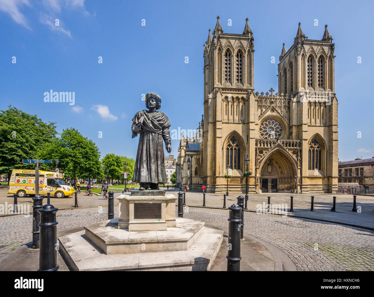 Vereinigtes Königreich, Süd-West-England, Bristol, Statue von Ram Mohan Moy, der Vater der indischen Renaissance in Bristol Cathedral Stockfoto