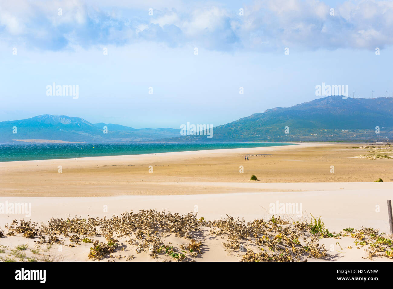 Der Strand von Tarifa, die Küste des Atlantischen Ozeans, die Provinz Cádiz, Andalusien, Spanien Stockfoto