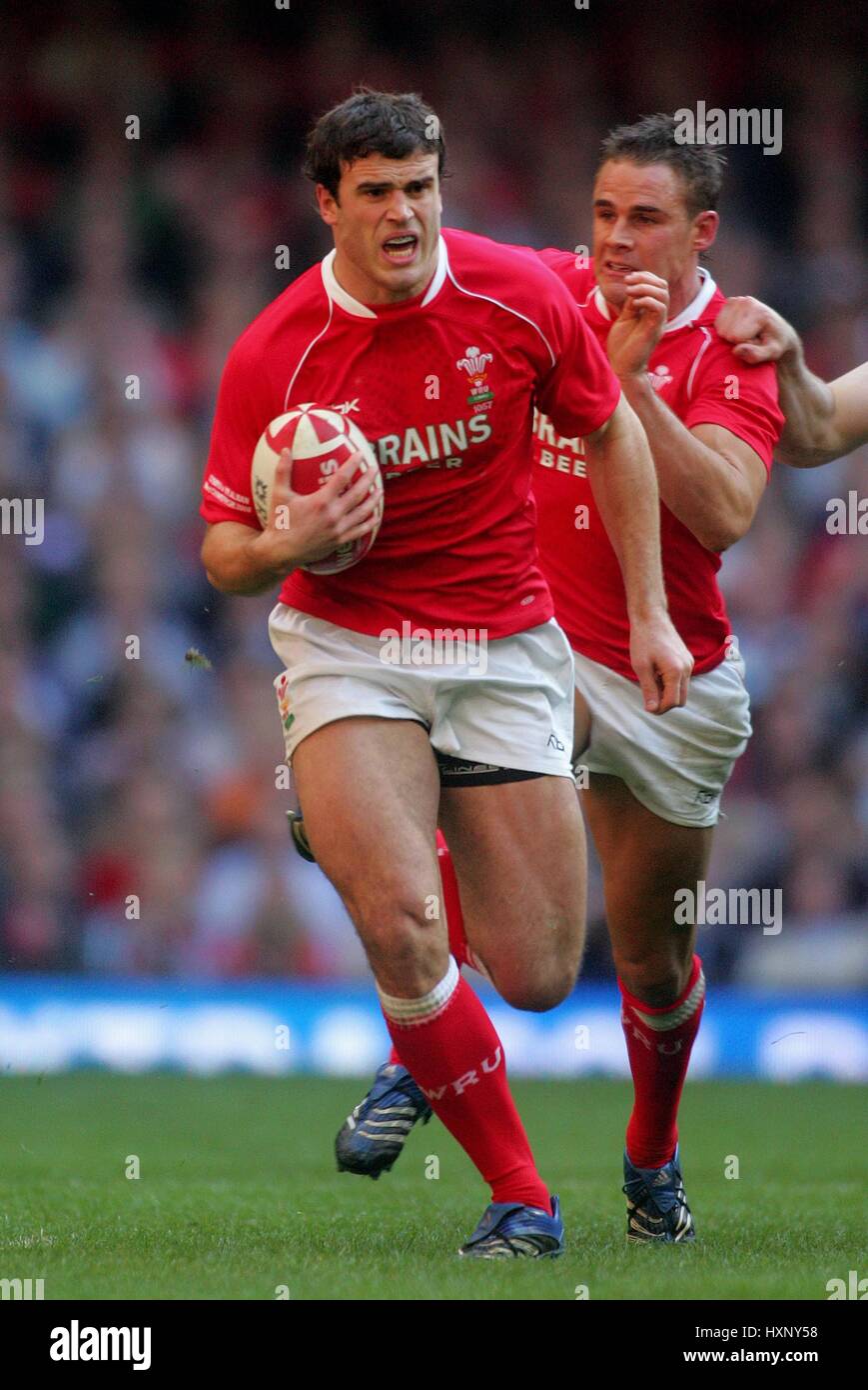 JAMIE ROBERTS WALES & CARDIFF Millenium Stadion CARDIFF WALES 9. Februar 2008 Stockfoto