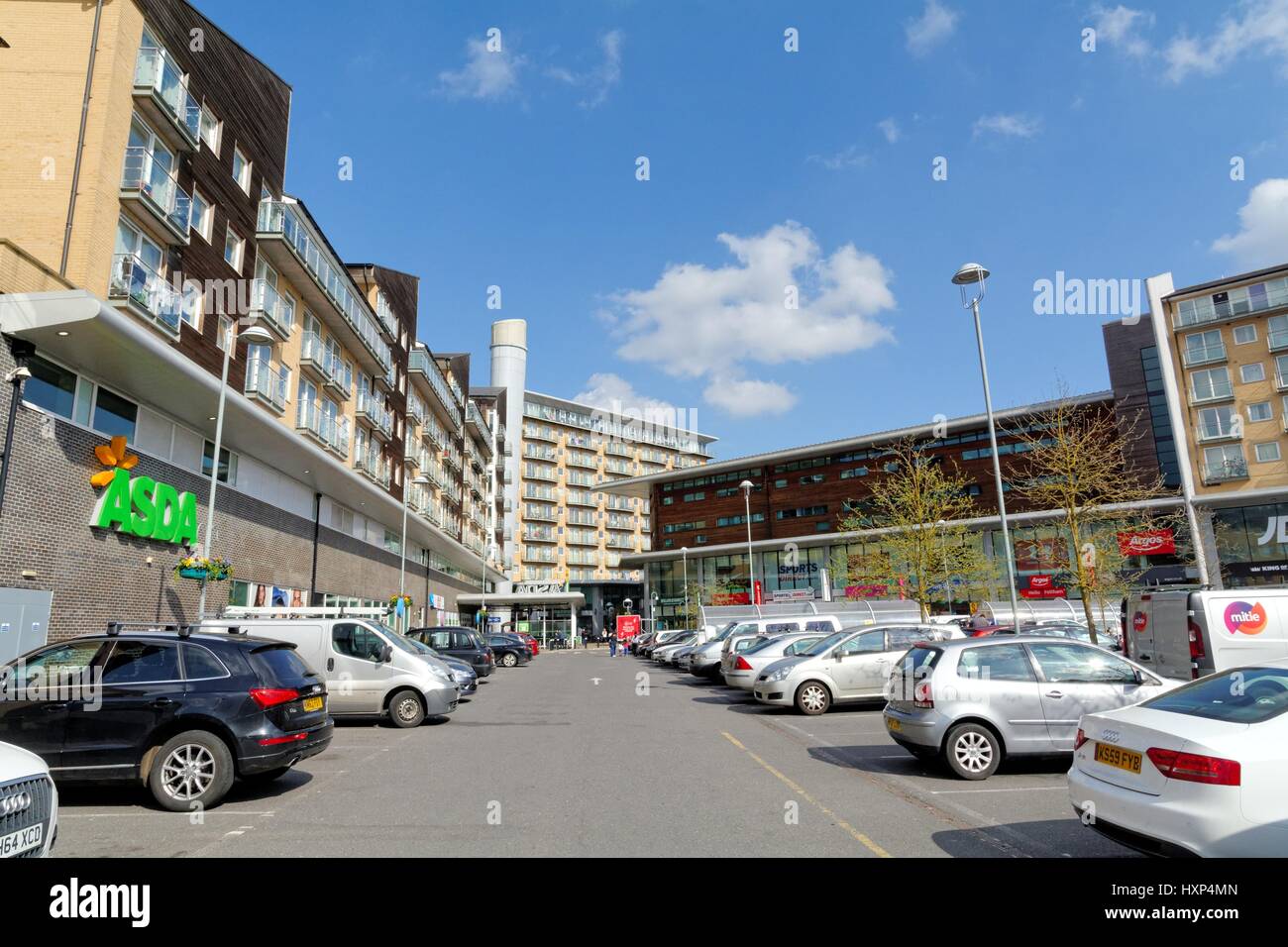 Stadtzentrum in Feltham Hounslow West London UK Stockfoto