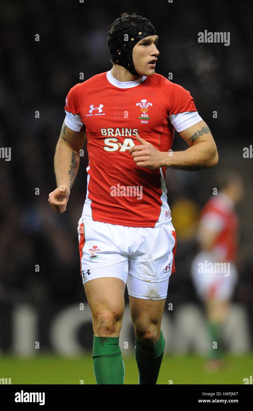 TOM JAMES WALES & CARDIFF BLUES TWICKENHAM LONDON ENGLAND 6. Februar 2010 Stockfoto