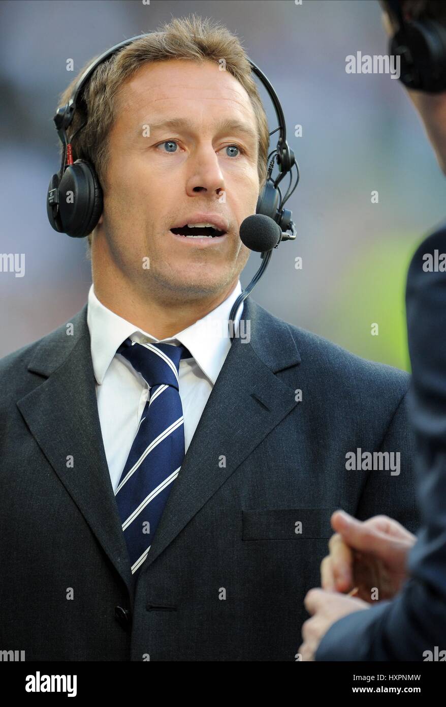 JONNY WILKINSON EX ENGLAND RUGBY INTERNATIONAL EX ENGLAND RUGBY INTERNATIONAL TWICKENHAM LONDON ENGLAND 29. November 2014 Stockfoto