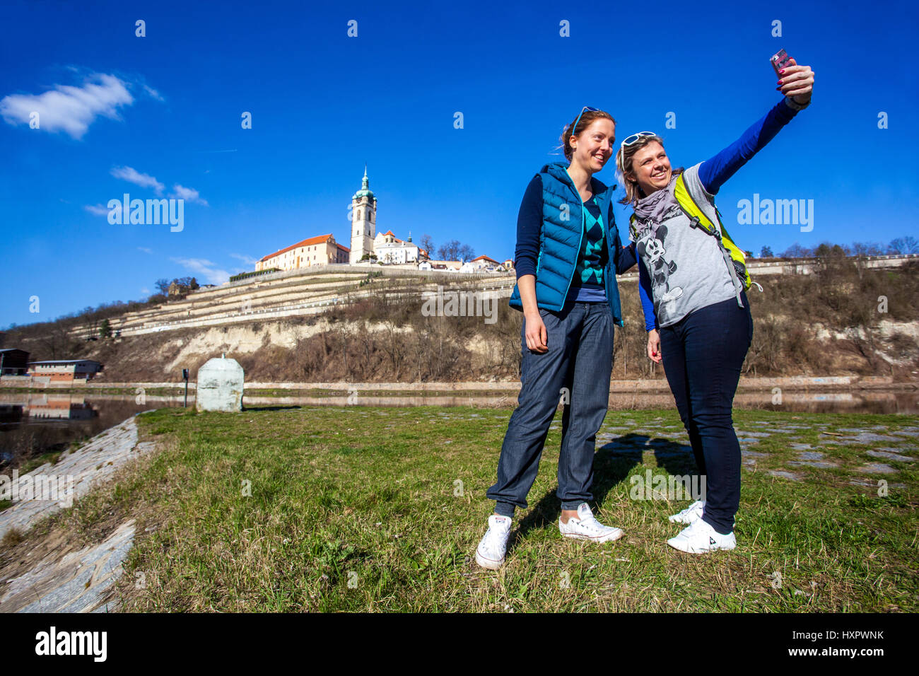 Selfie mit Schloss Melnik, Tschechische Republik Schloss Menschen Stockfoto