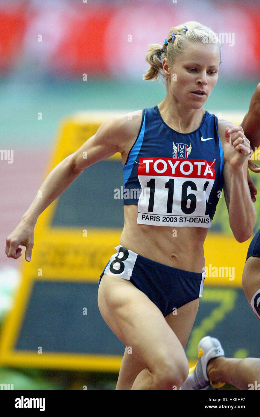 JENNIFER TOOMEY 800 m STADE DE FRANCE ST DENIS PARIS Frankreich 24. August 2003 Stockfoto