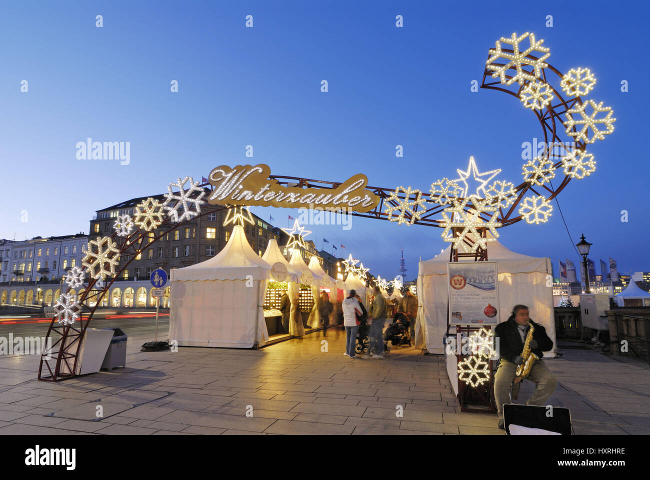 Christmas fair Winterzauber am Jungfernstieg in Hamburg, Deutschland, Europa, Weihnachtsmarkt Winterzauber Auf Dem Jungfernstieg in Hamburg, Balticborg Stockfoto