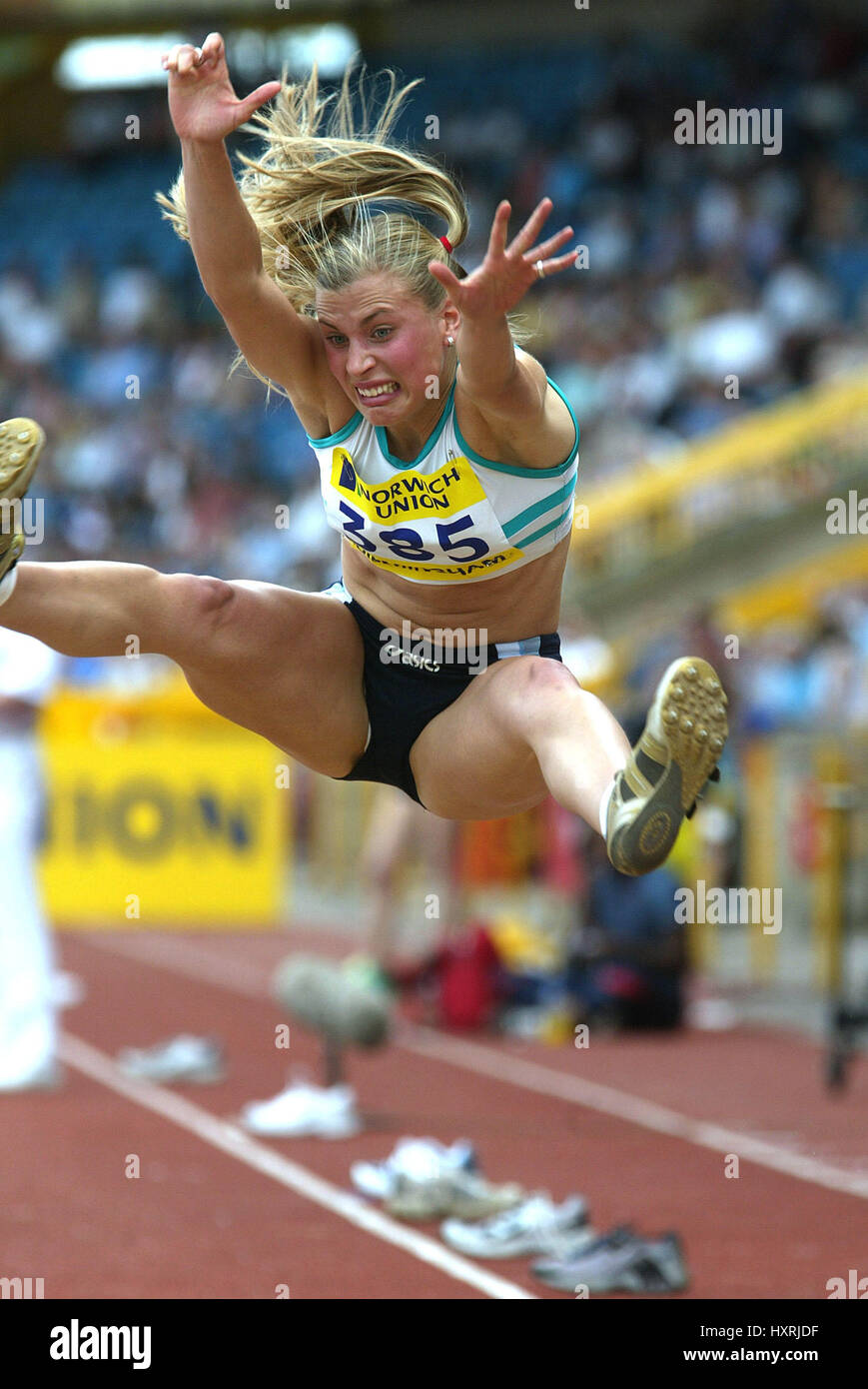 FIONA WESTWOOD Weitsprung ALEXANDER Stadion BIRMINGHAM ENGLAND 14. Juli 2002 Stockfoto