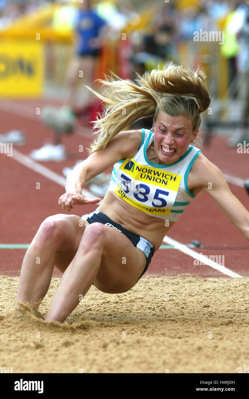 FIONA WESTWOOD Weitsprung ALEXANDER Stadion BIRMINGHAM ENGLAND 14. Juli 2002 Stockfoto