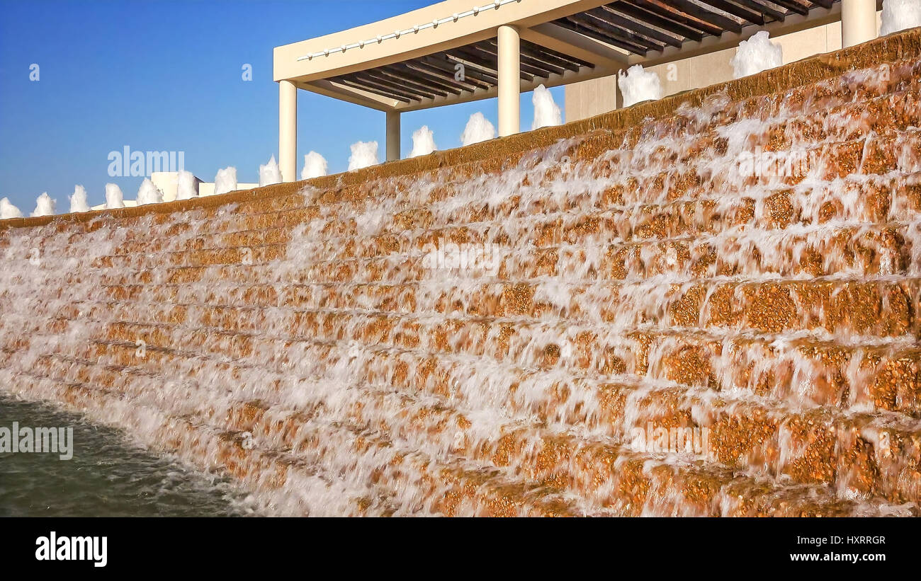 Wasserfontänen in den Wasser-Gärten im Bayfront Science Park in Corpus Christi, Texas Stockfoto