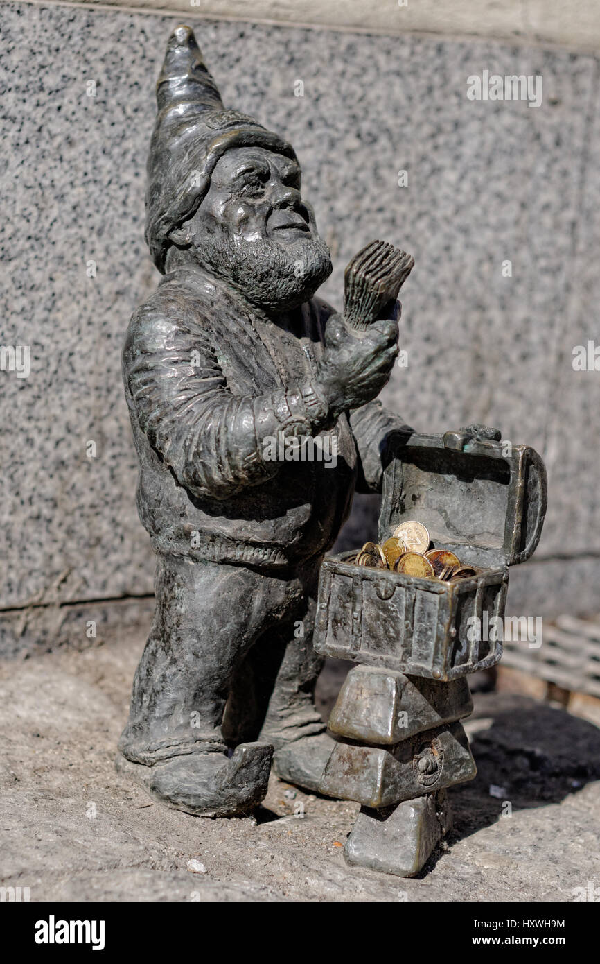 Breslau dwarves Fotos und Bildmaterial in hoher Auflösung Alamy