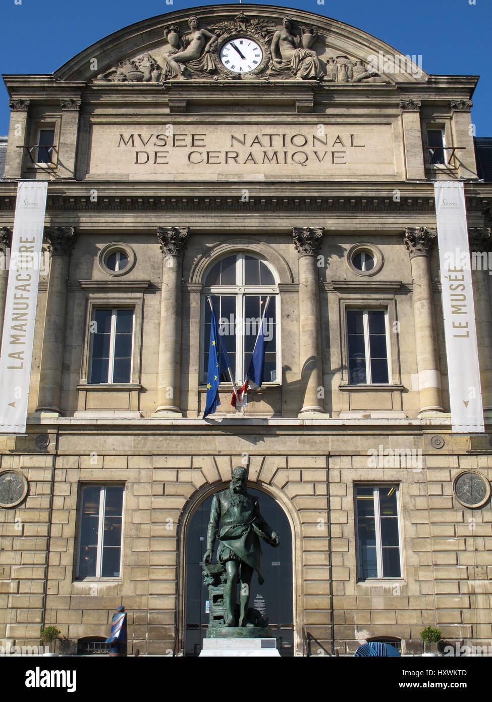 Musée National de Ceramique, National Museum of Ceramics, Bernard Palissy Statue, Sevres, Hauts-de-Seine, Paris, Frankreich Stockfoto