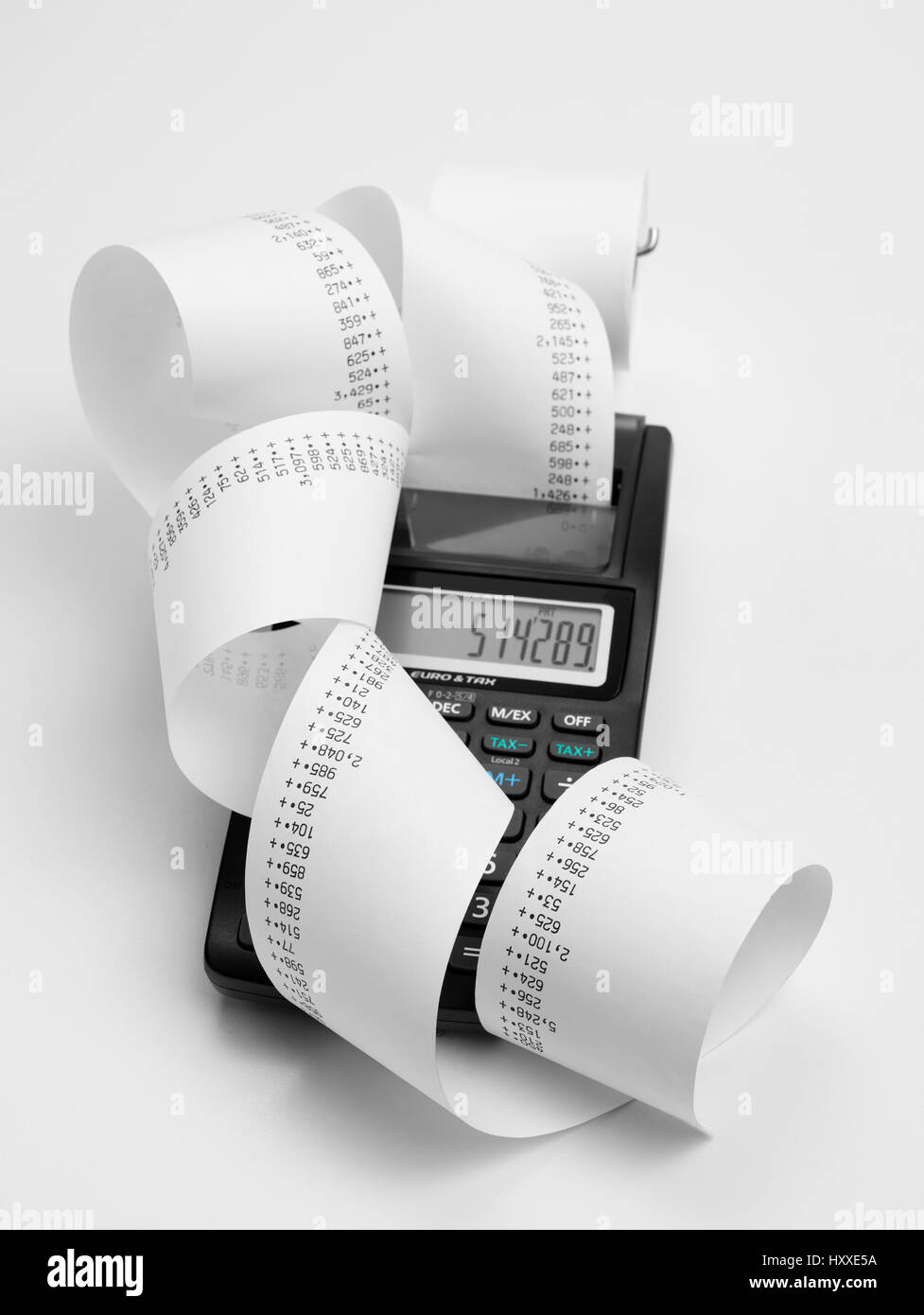 Taschenrechner mit Roll Band Maschine hinzufügen Stockfoto