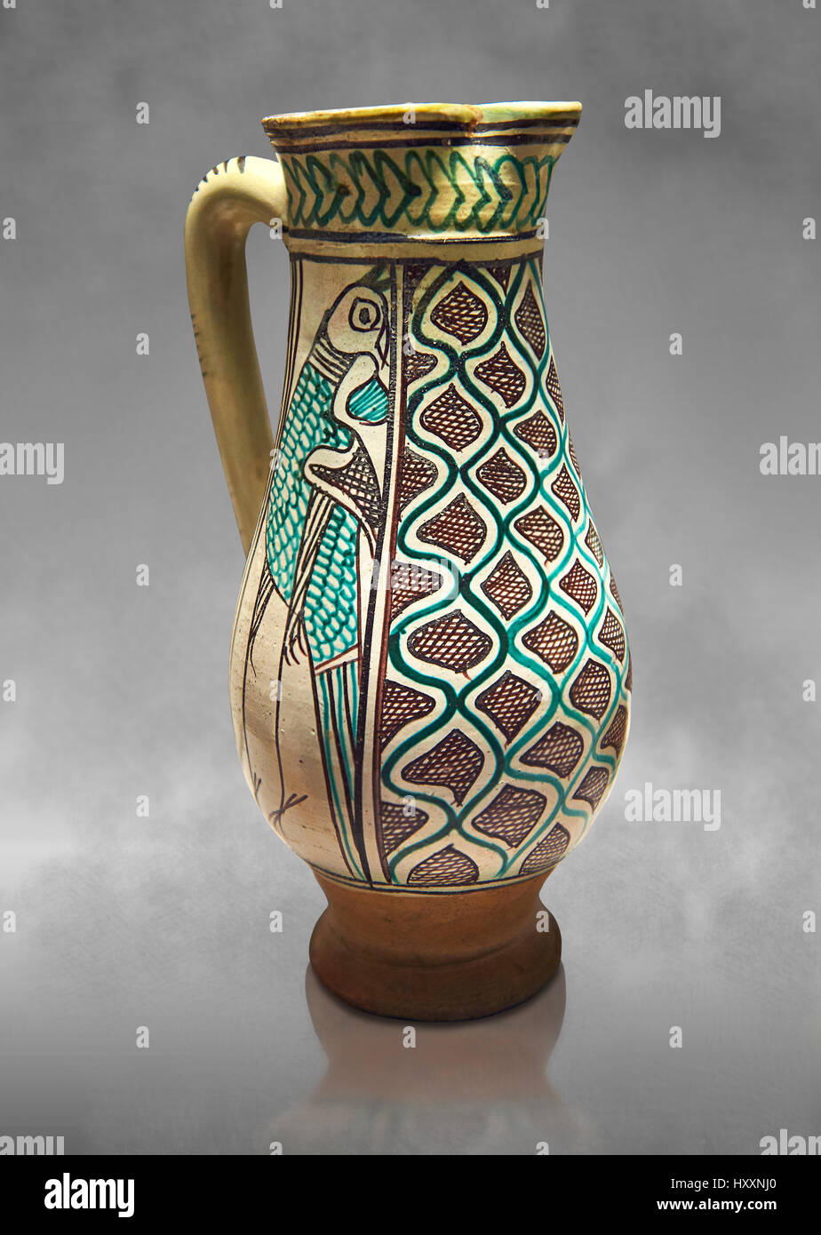Mittelalterliche Keramik Krug in Orvieto und Siena, Italien, am Ende des 14. Jahrhunderts gemacht. Aus Fayence.  Inv 7394, das Louvre-Museum, Paris. Stockfoto