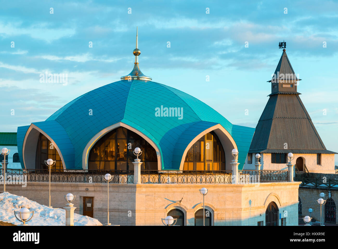 Service-Pavillon auf Gebiet der Kasaner Kreml in Tatarstan, Russland Stockfoto