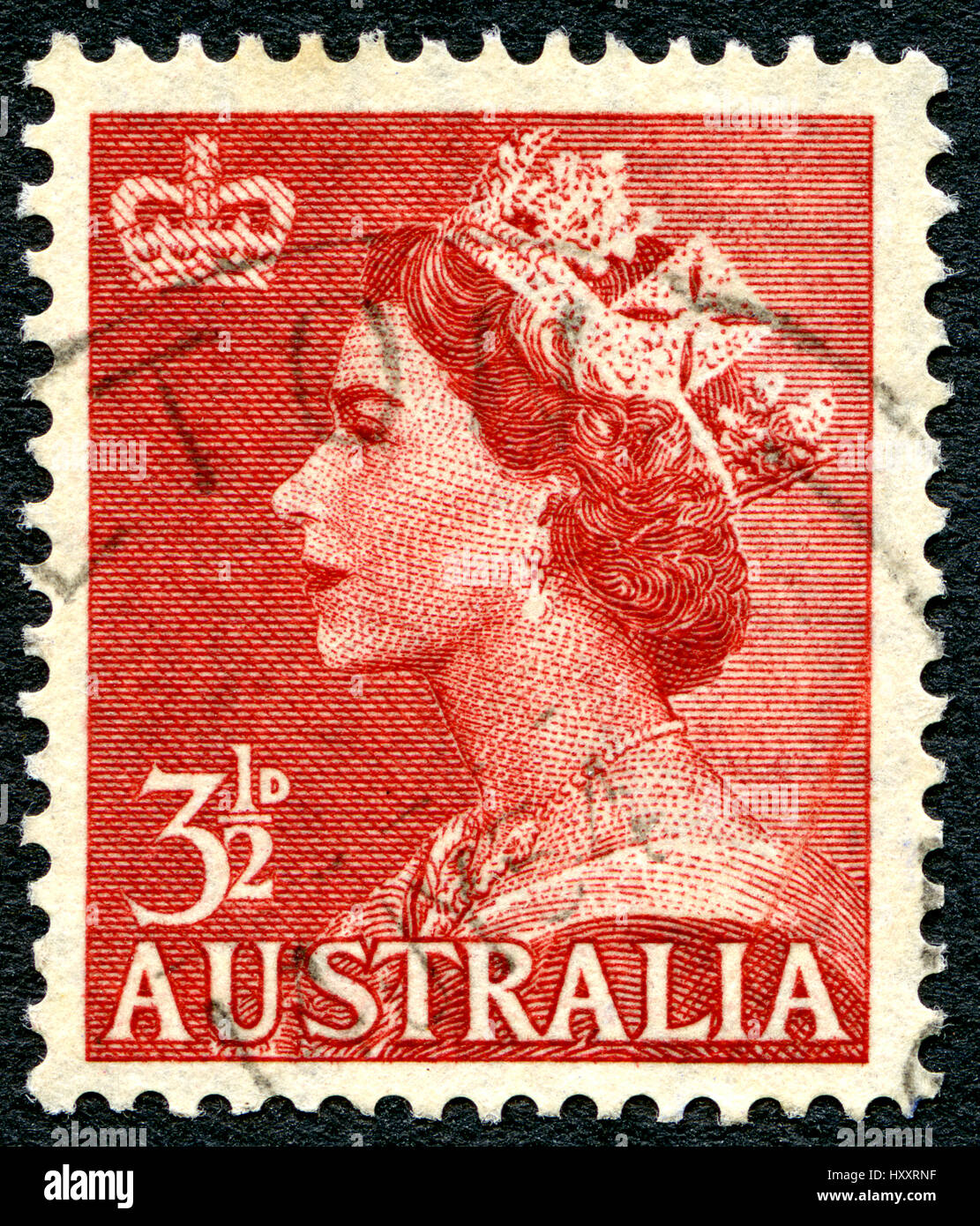 Australien - ca. 1956: Eine gebrauchte Briefmarke aus Australien, zeigt ein Portrait von Königin Elizabeth II, ca. 1956. Stockfoto