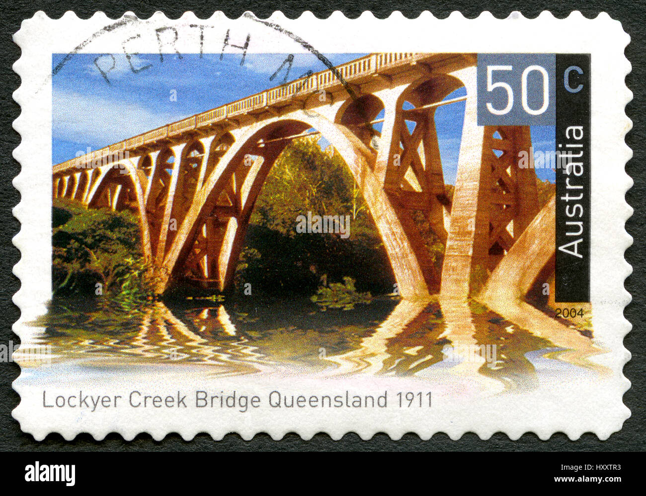 Australien - ca. 2004: Eine gebrauchte Briefmarke aus Australien, ein Bild von Lockyer Creek Bridge in Queensland, Australien, ca. 2004. Stockfoto