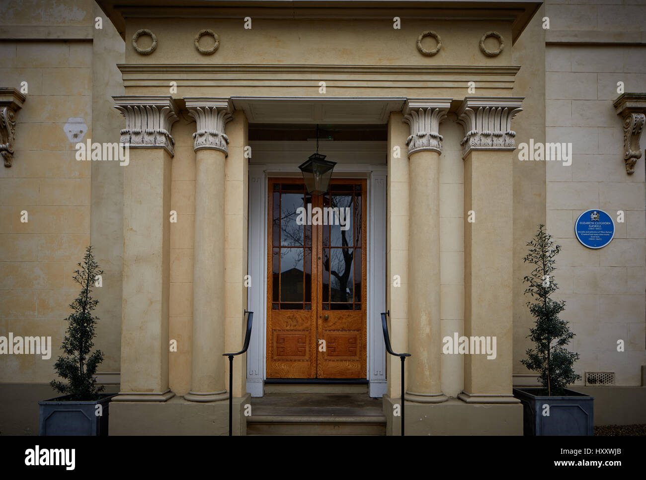 Äußere Tür Elizabeth Gaskell Haus Grad II * aufgeführt neoklassizistische Villa jetzt Museum 84 Plymouth Grove, Manchester, England, UK Stockfoto