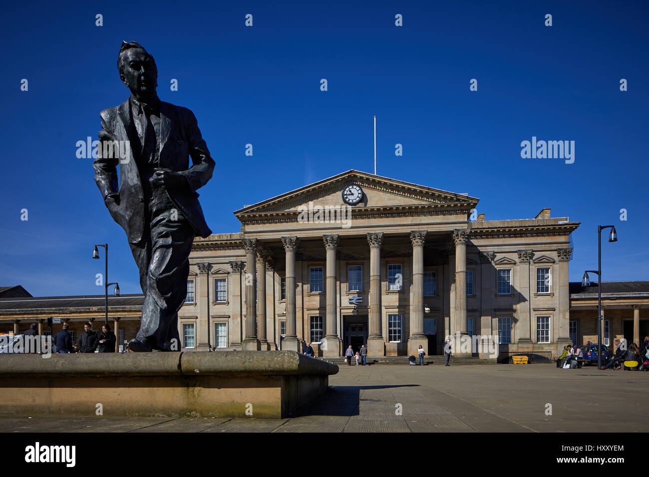 Bahnhof, Außenaufnahme, Huddersfield Town centre eine große Marktstadt metropolitan Borough Kirklees, West Yorkshire, England. VEREINIGTES KÖNIGREICH. Stockfoto