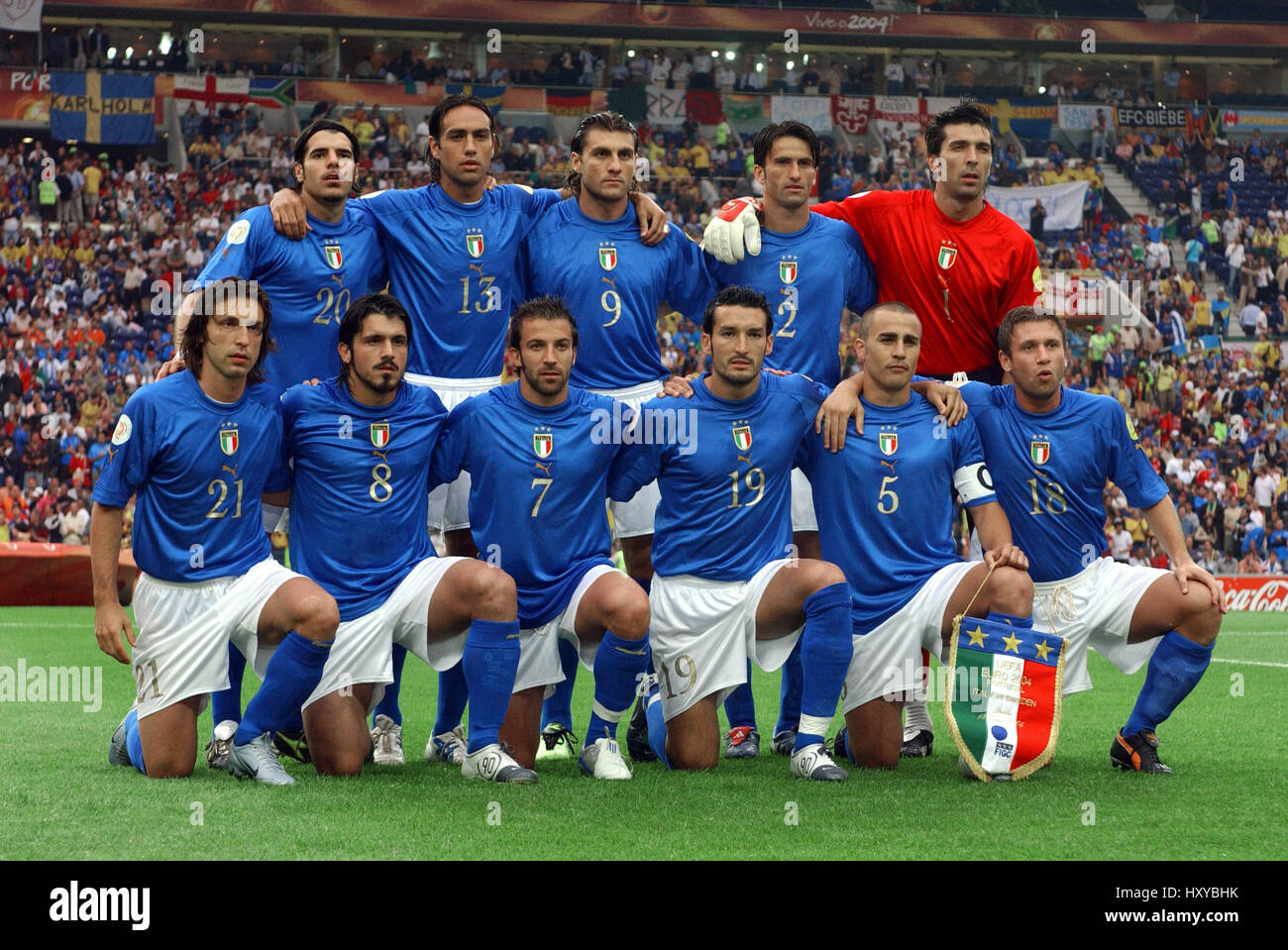 ITLAY TEAMGRUPPE Italien V Schweden DRAGAO Stadion PORTO PORTUGAL 18. Juni 2004 Stockfoto