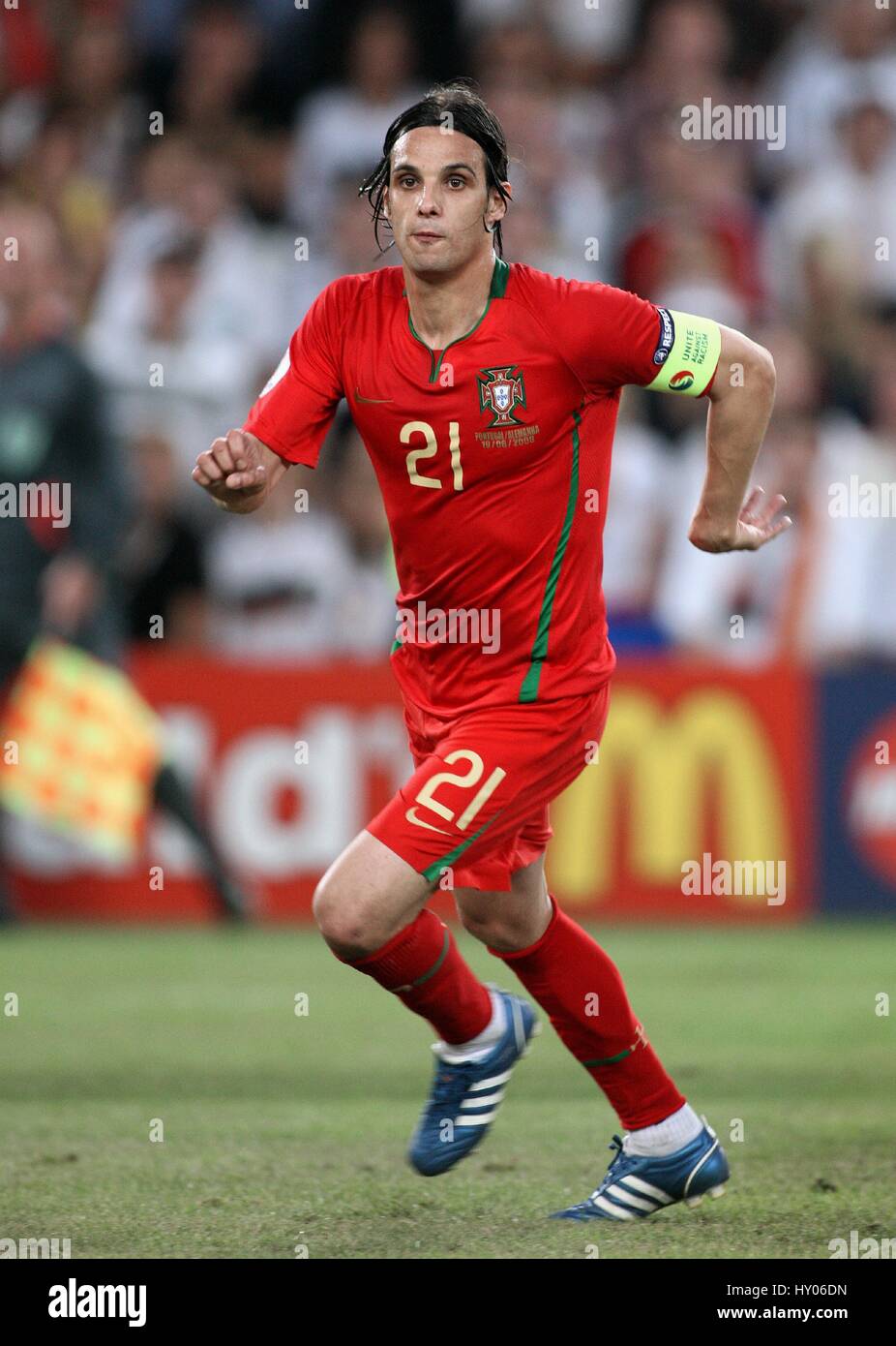 nuno-gomes-portugal-benfica-st-jakob-park-basel-schweiz-19-juni-2008-hy06dn.jpg