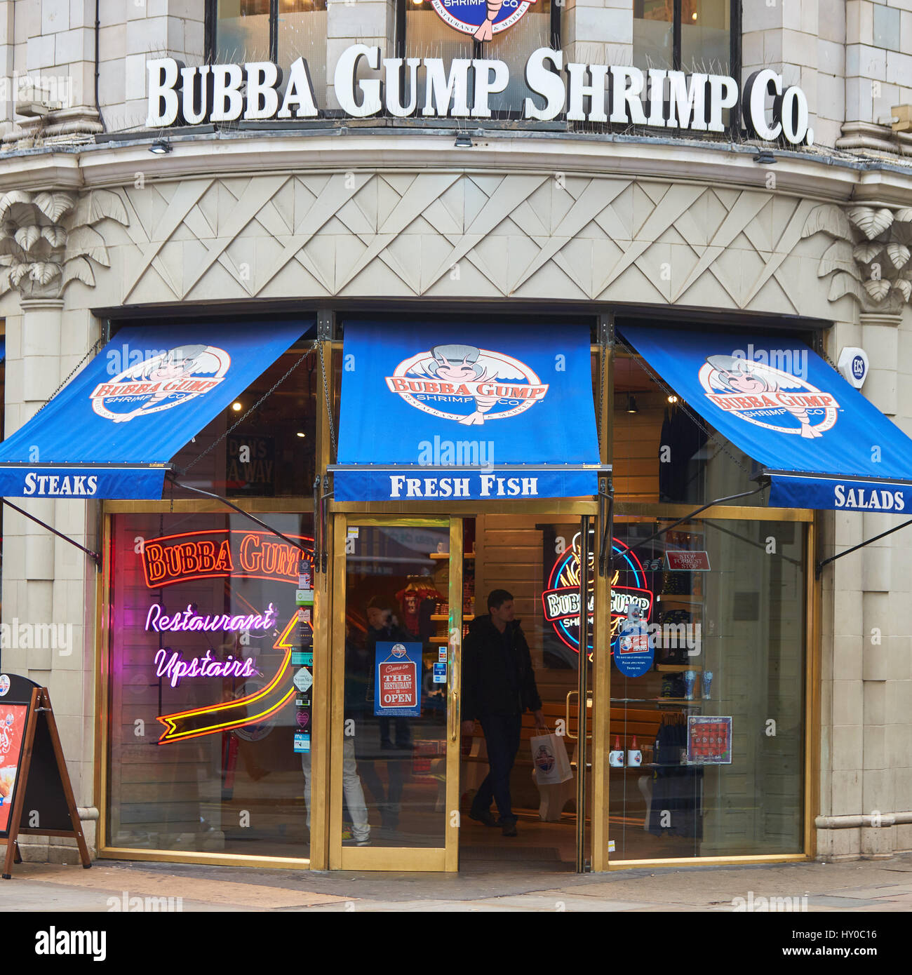 Gesamtansicht der Bubba Gump Shrimp Co. Restaurant in London Stockfoto