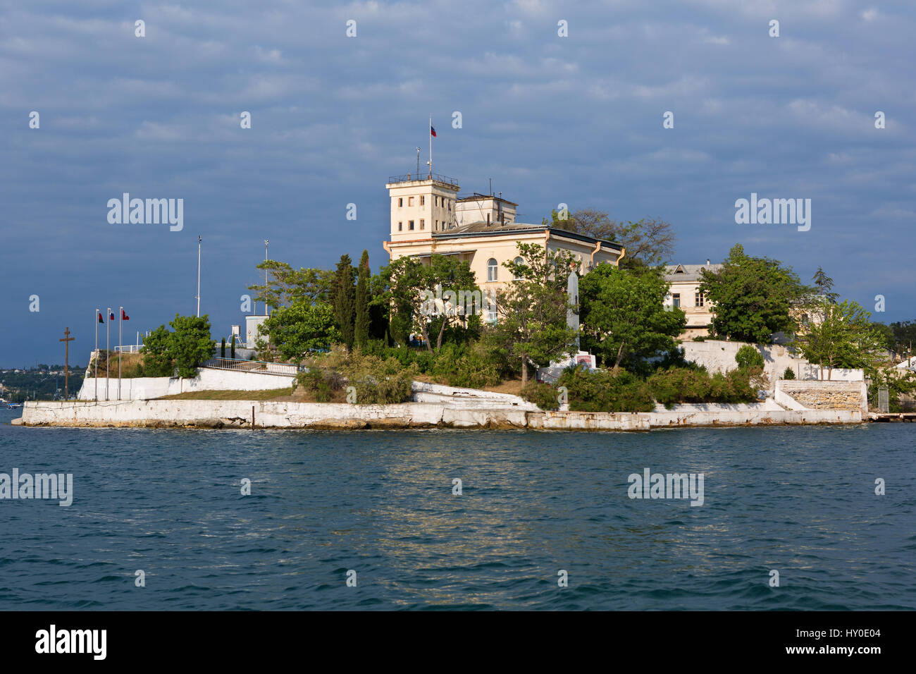 Admiral Gebäude des Krankenhauses der Schwarzmeer-Flotte benannt nach Pirogow Pavlovsky Kap in der südlichen Bucht von Sewastopol Stockfoto