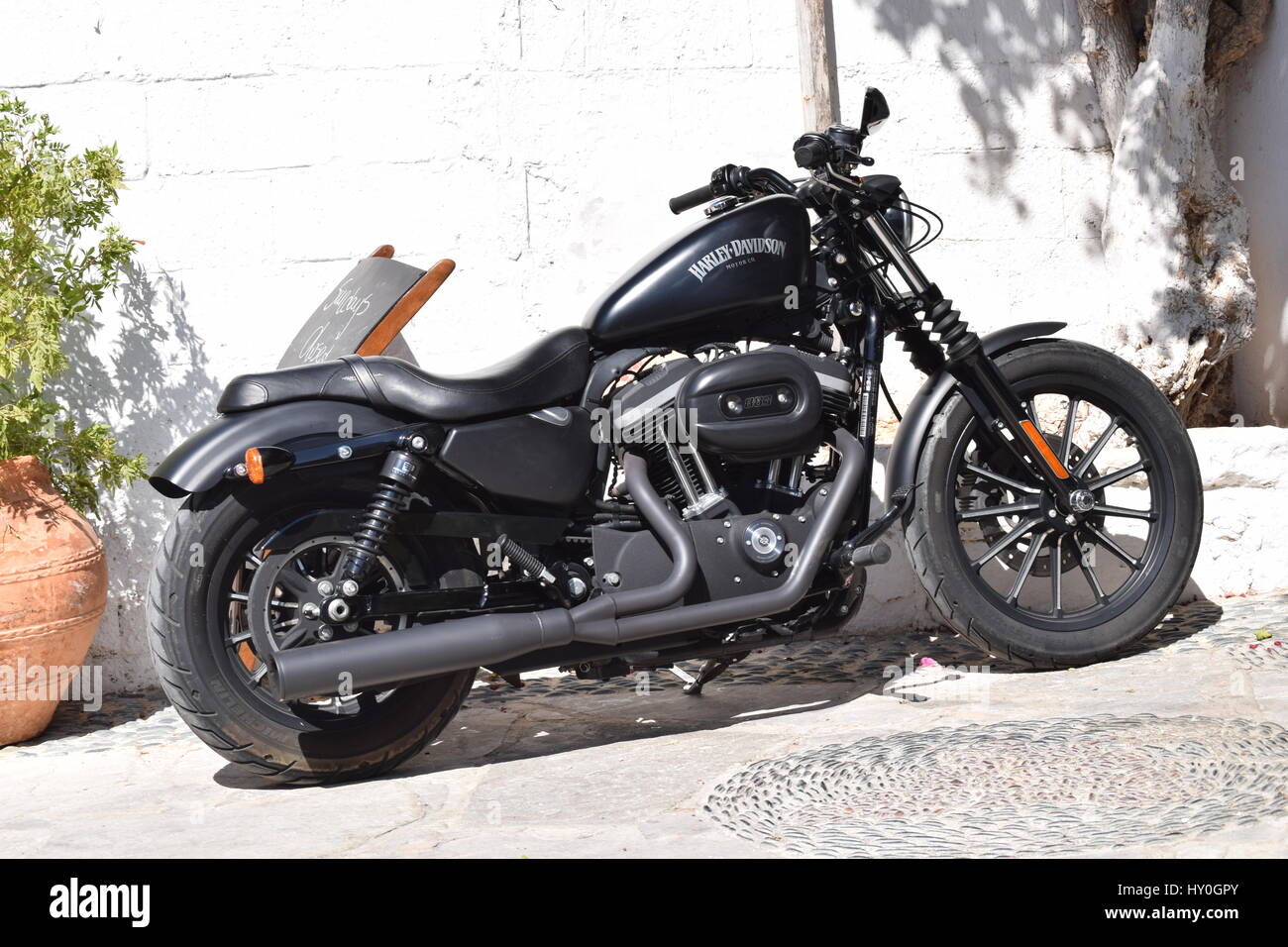 Harley davidson motorrad -Fotos und -Bildmaterial in hoher Auflösung ...