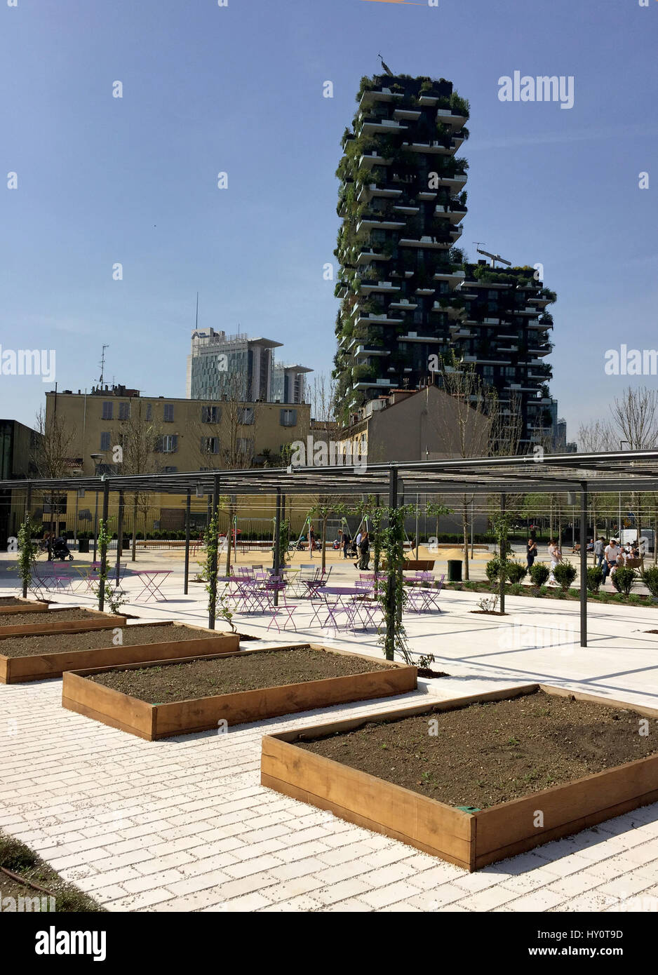 Stiftung Riccardo Catella, vertikale Wald, Bibliothek der Bäume, neue Park in Mailand, Wolkenkratzer. 30. März 2017. Lombardei, Italien Stockfoto