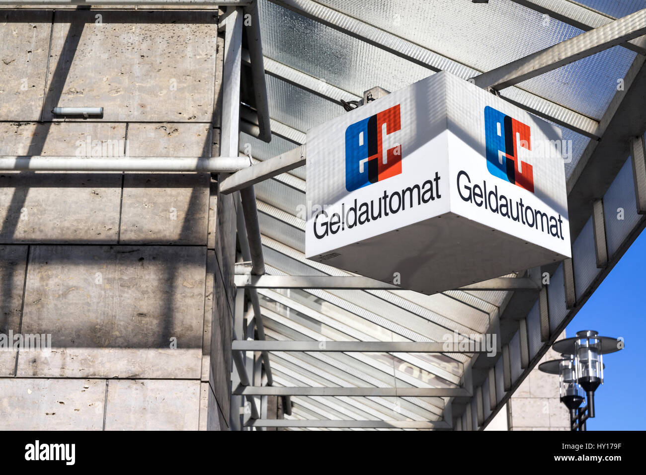 EG (EC) Zeichen bei der deutschen Bank. Electronic Cash ist die Debit-Card-System der deutschen Banking Industry Committee. Stockfoto