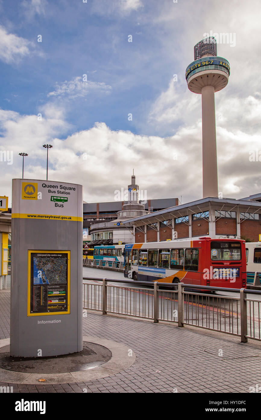 Roe street Queens Square-Busbahnhof in Liverpool Stockfoto